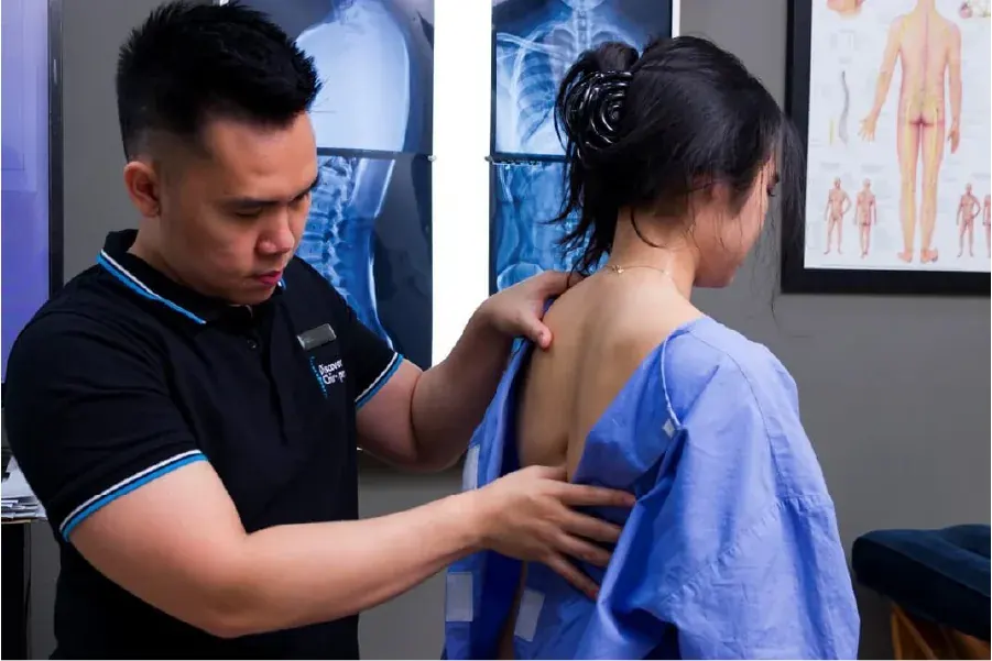 Static palpation · The 5-Point Spine Check